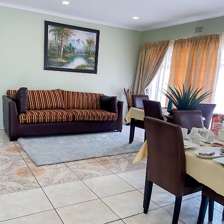 Oasis Of Life Guest House Witbank Dış mekan fotoğraf