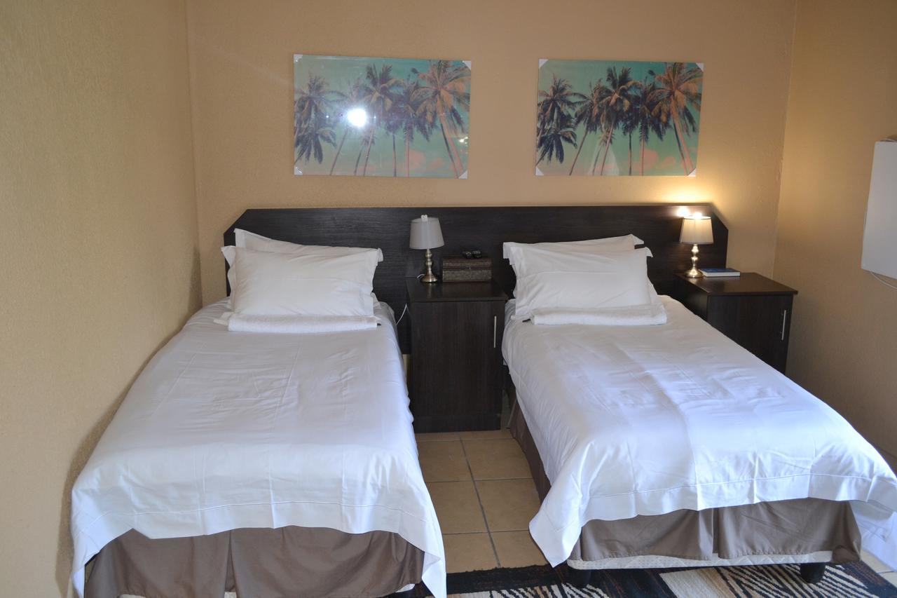 Oasis Of Life Guest House Witbank Dış mekan fotoğraf